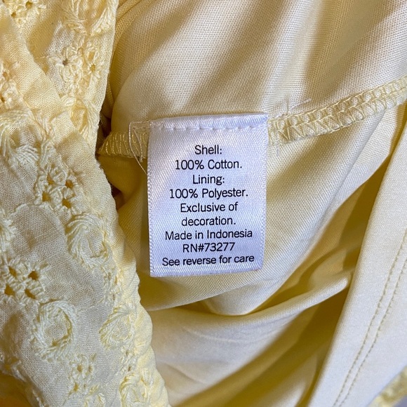 Women’s Small Lauren Conrad pastel Yellow Eyelet Wrap Dress - Picture 4 of 6